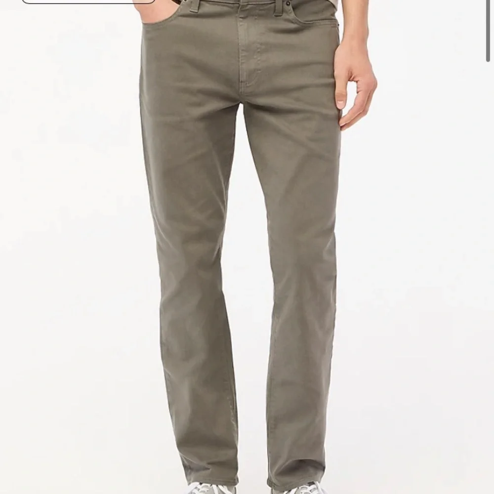 New w Tag: J Crew Straight Fit 5 Pocket Pants. Size 28